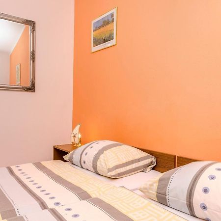 Apartments And Room Take It Easy Tribalj 外观 照片