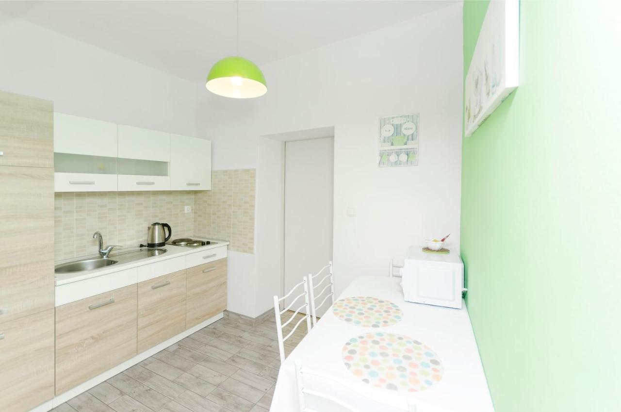Apartments And Room Take It Easy Tribalj 外观 照片