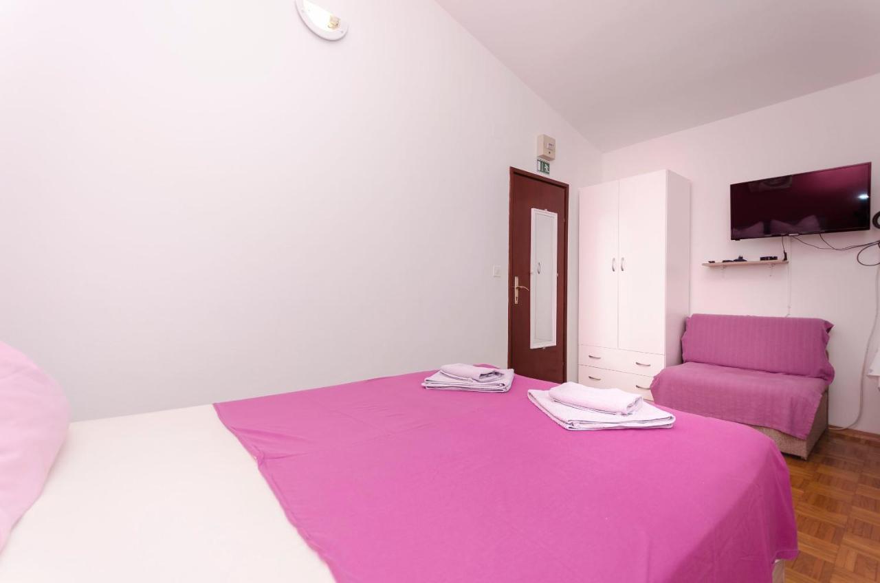 Apartments And Room Take It Easy Tribalj 外观 照片